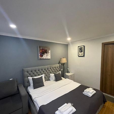 Book Hotel Тбілісі Екстер'єр фото