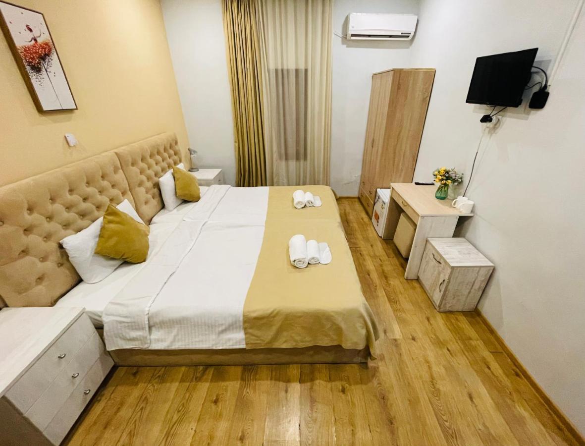 Book Hotel Тбілісі Екстер'єр фото