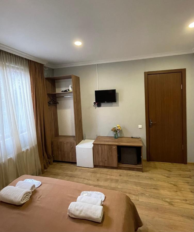 Book Hotel Тбілісі Екстер'єр фото