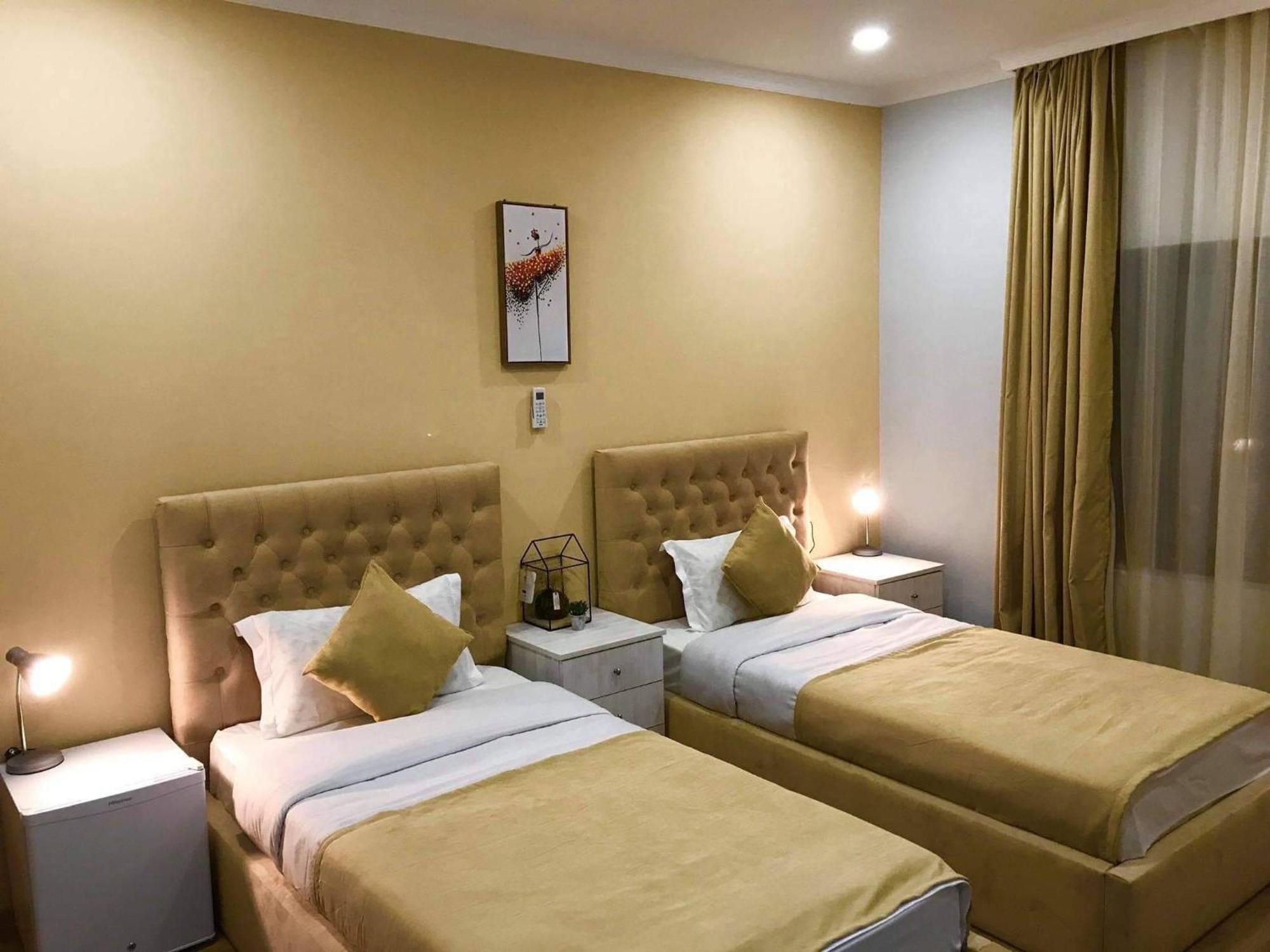 Book Hotel Тбілісі Екстер'єр фото
